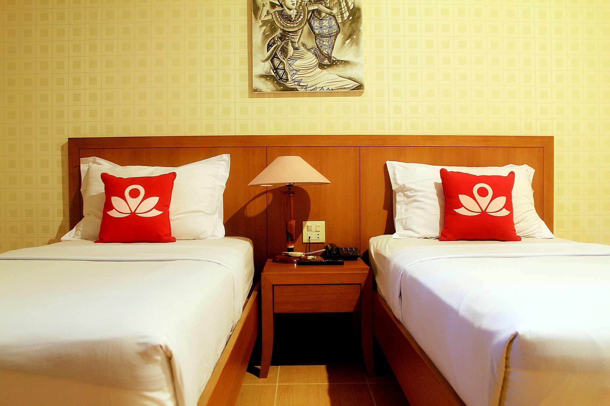 Zen Rooms Bukit Tunggul Bandung Esterno foto