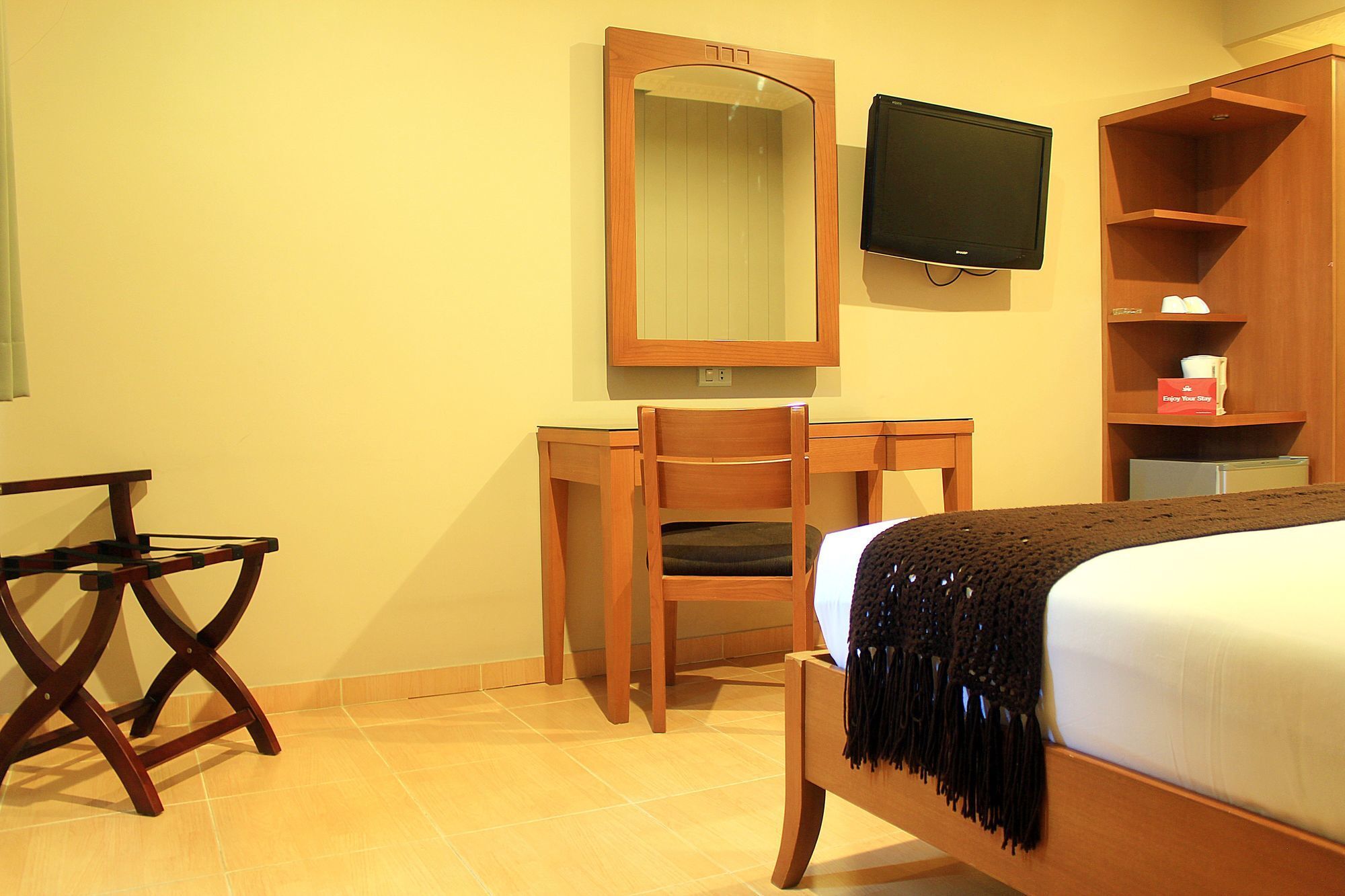 Zen Rooms Bukit Tunggul Bandung Esterno foto