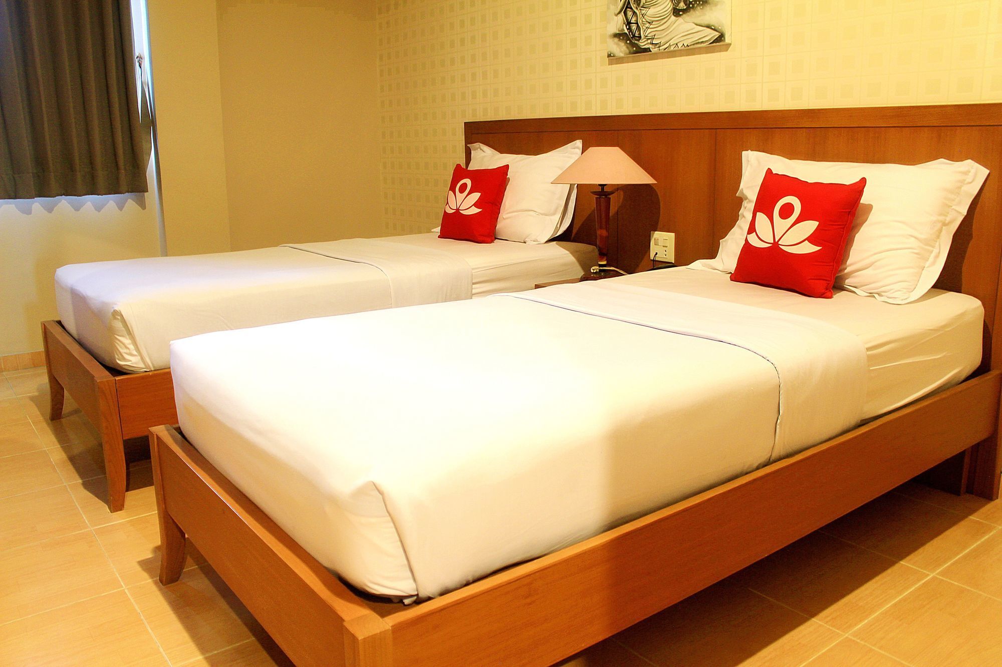 Zen Rooms Bukit Tunggul Bandung Esterno foto